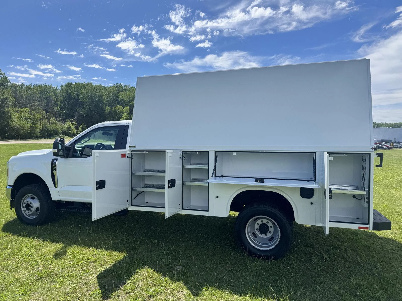 New 2026 Oxford White Ford XL image 10