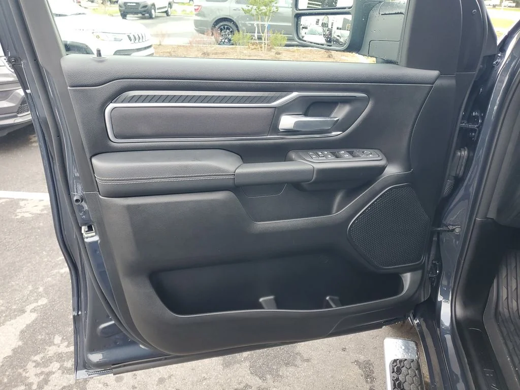 2025 RAM 1500 Big Horn/Lone Star - Photo 6