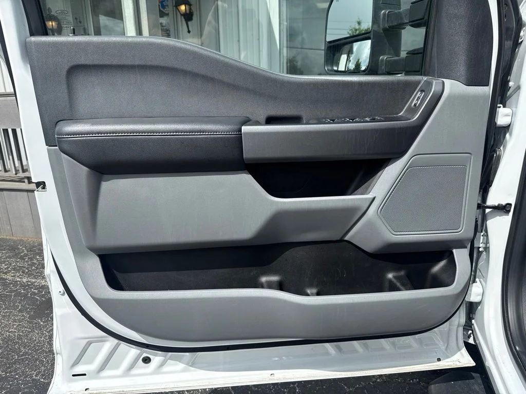 Used 2026 White Ford XLT image 9