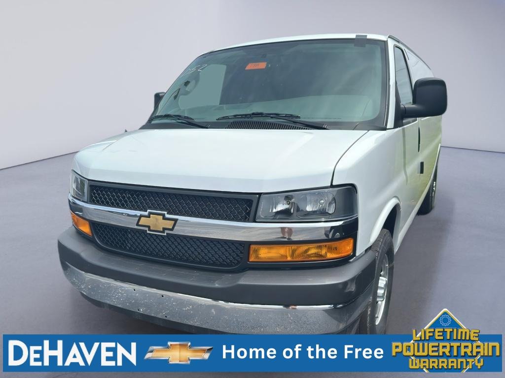 2026 Chevrolet Express 3500 Extended Work Van's photo