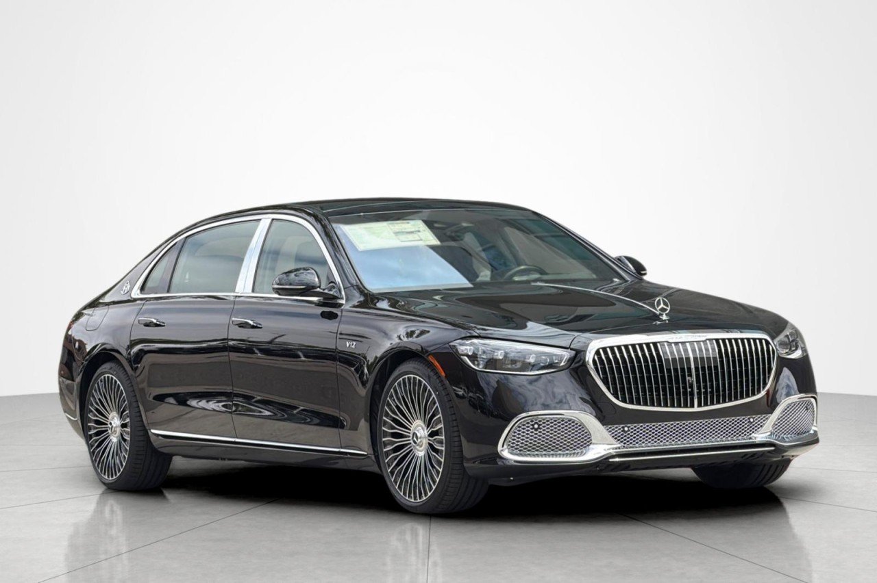 Used 2026 Obsidian Black Metallic Mercedes-Benz Maybach S 680 image 7