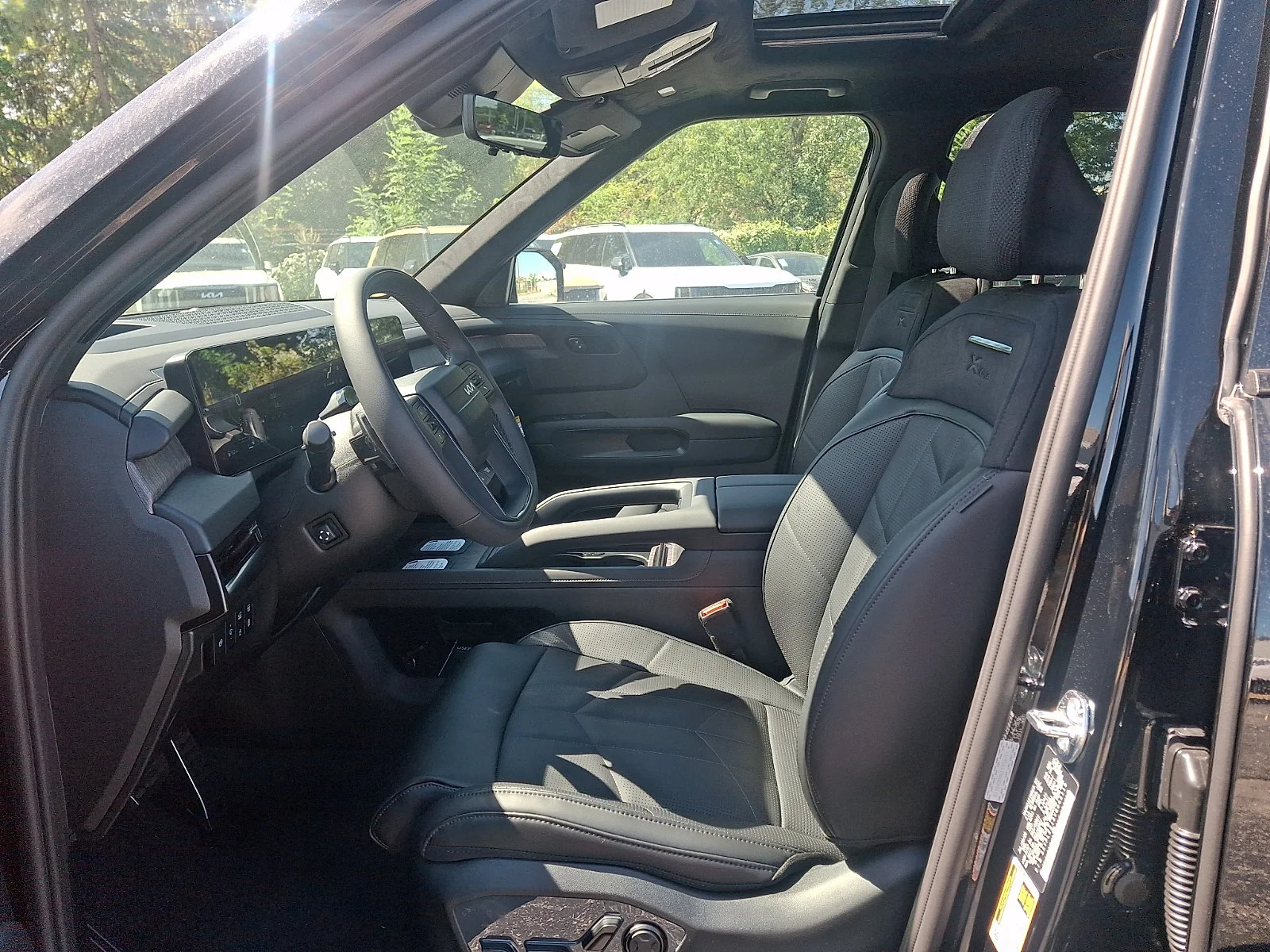 New 2027 Black Kia X-Line SX-Prestige image 13