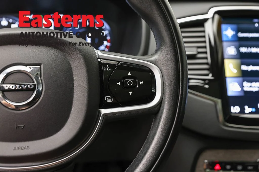 Used 2022 Black Volvo T6 Inscription image 16