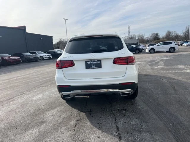Used 2022 White Mercedes-Benz GLC 300 image 10