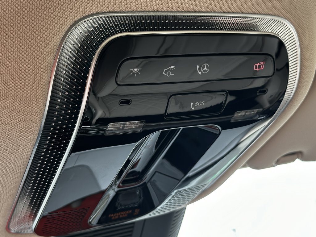 New 2027 MANUFAKTUR Moonlight White Metallic Mercedes-Benz AMG® GLE 53e image 69