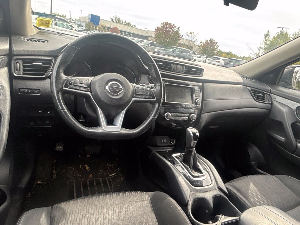 Used 2018 Black Nissan SV image 9