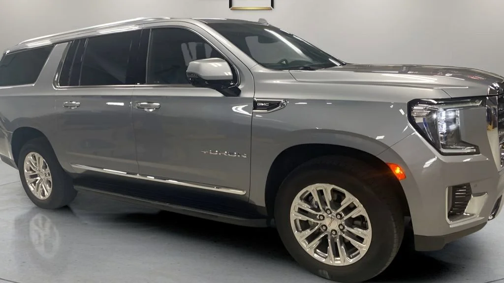 2023 GMC Yukon XL SLT - Photo 11