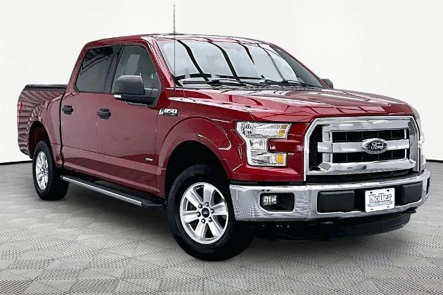 Used 2015 Ruby Red Metallic Ford  image 12