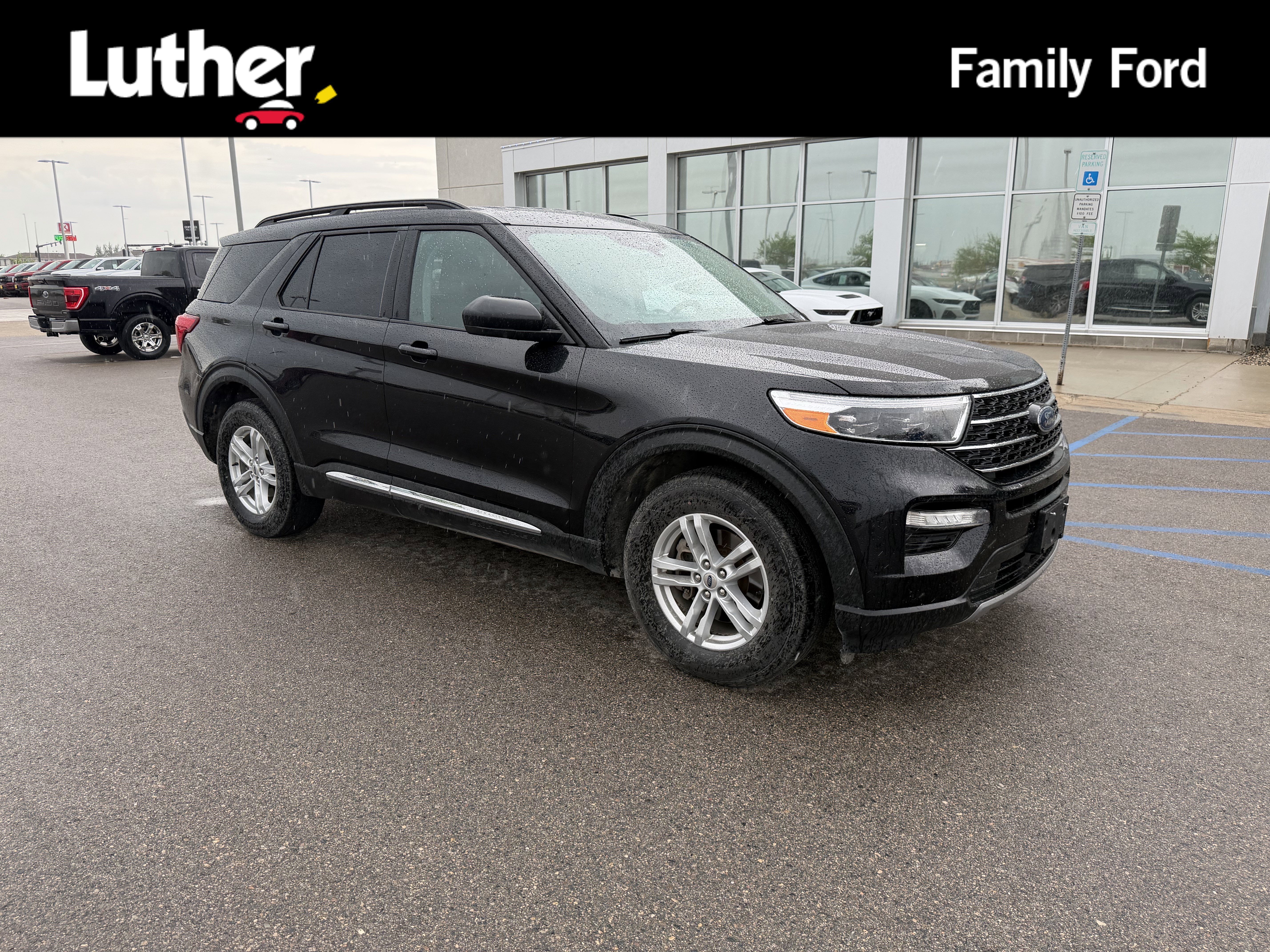 2021 Ford Explorer XLT 4WD's photo