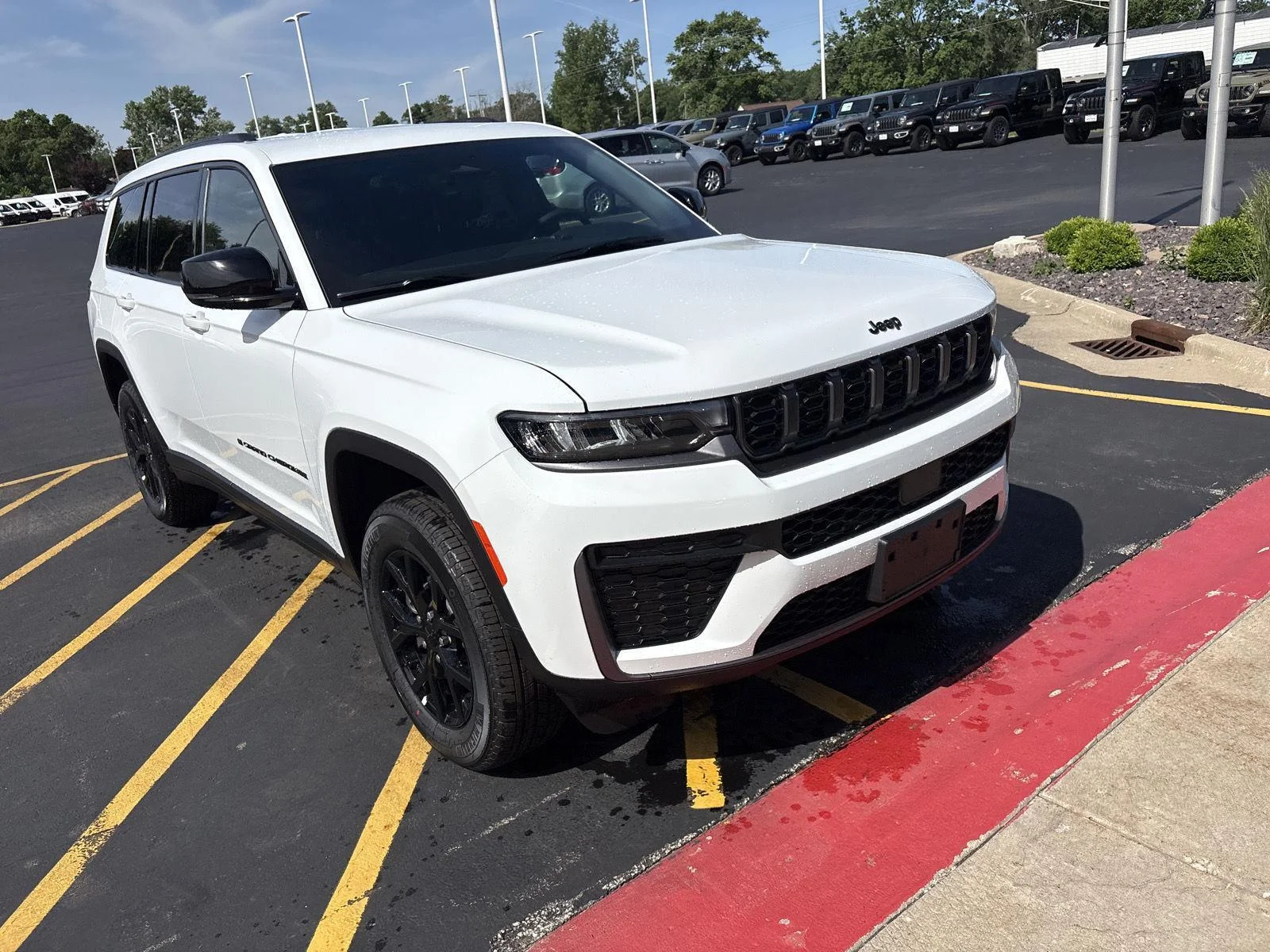 New 2026 Bright White Clearcoat Jeep Laredo Altitude image 3