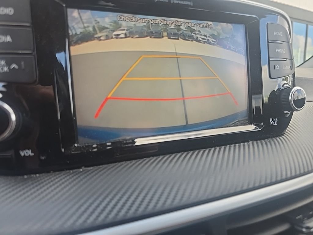 Used 2020 Blue Hyundai Value image 10