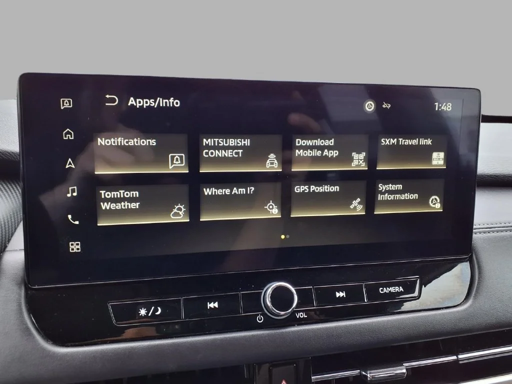 Used 2025 Black Mitsubishi  image 8