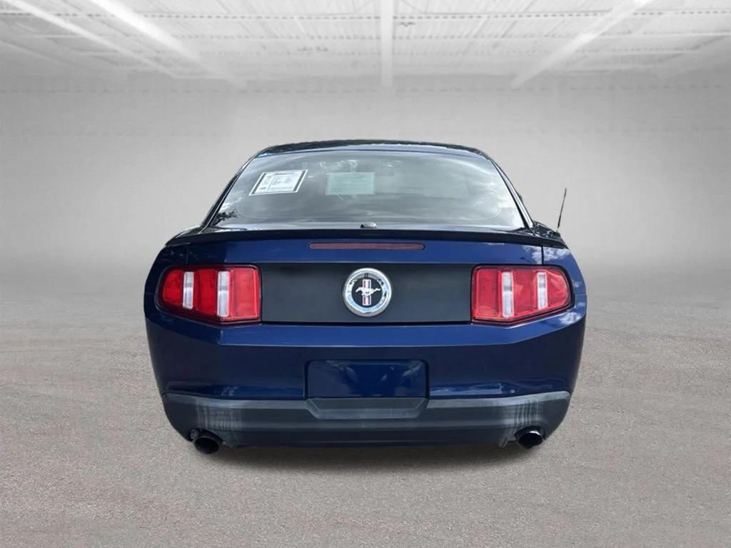 Used 2011 Blue Ford V6 Premium image 5