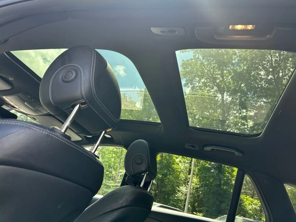Used 2022 Black Mercedes-Benz GLC 300 image 30