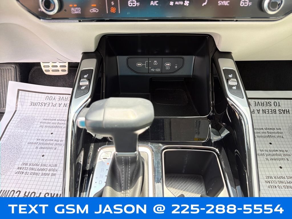 Used 2025 White Kia SX image 54