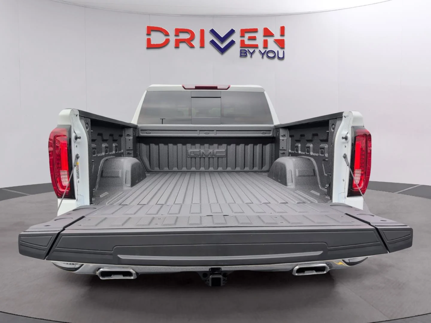 New 2026 Summit White GMC SLT image 22