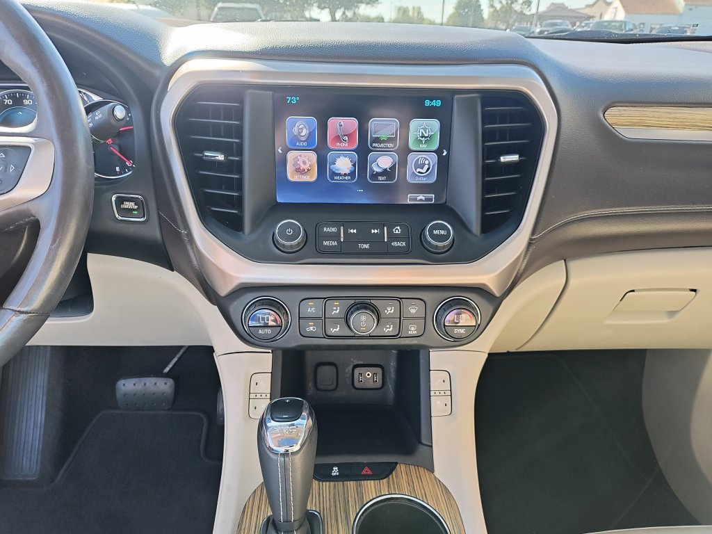 Used 2017 White GMC Denali image 21