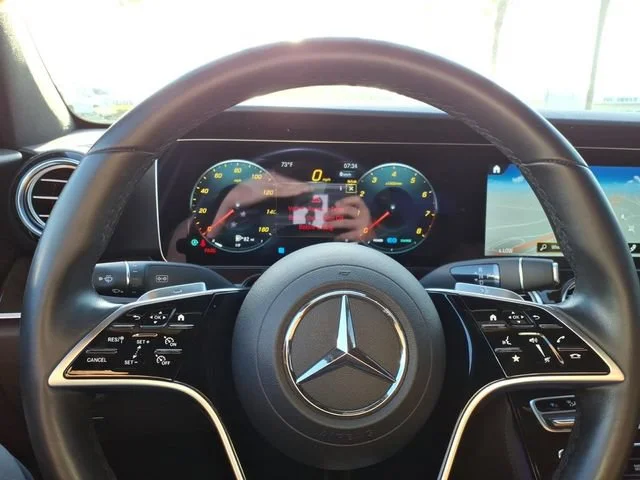 Used 2023 White Mercedes-Benz 4MATIC® image 22