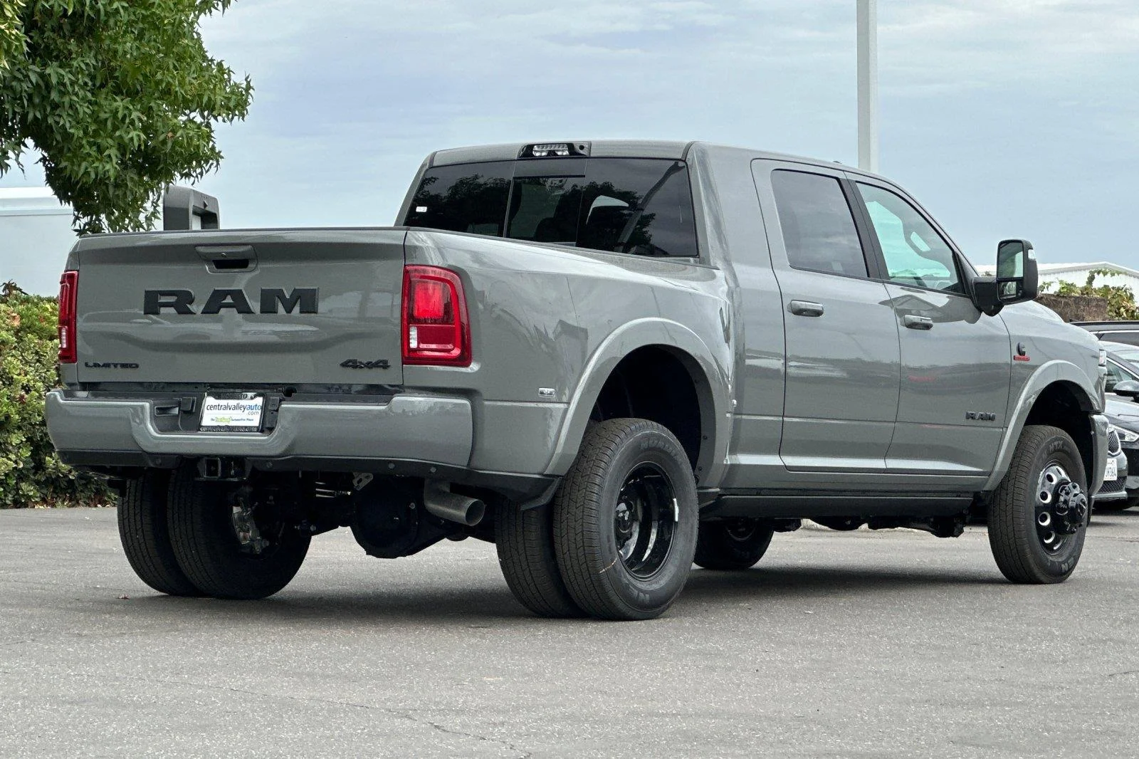 New 2027 Ceramic Gray Clear-Coat Paint RAM Limited image 3