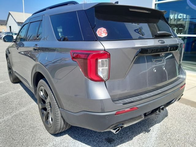 Used 2023 Gray Ford ST-Line image 7