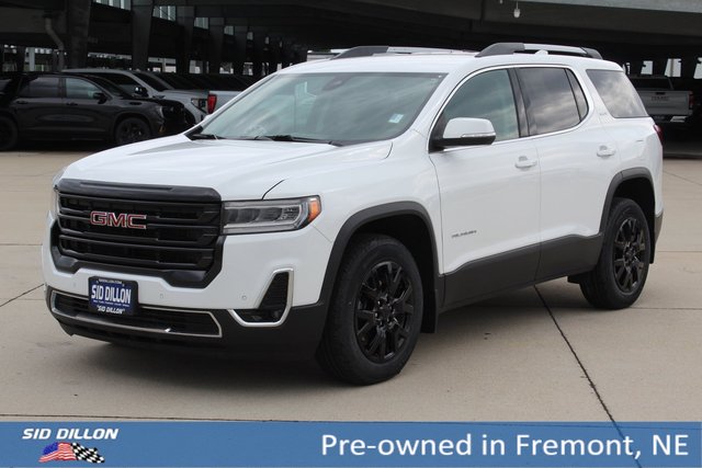 2022 GMC Acadia SLT