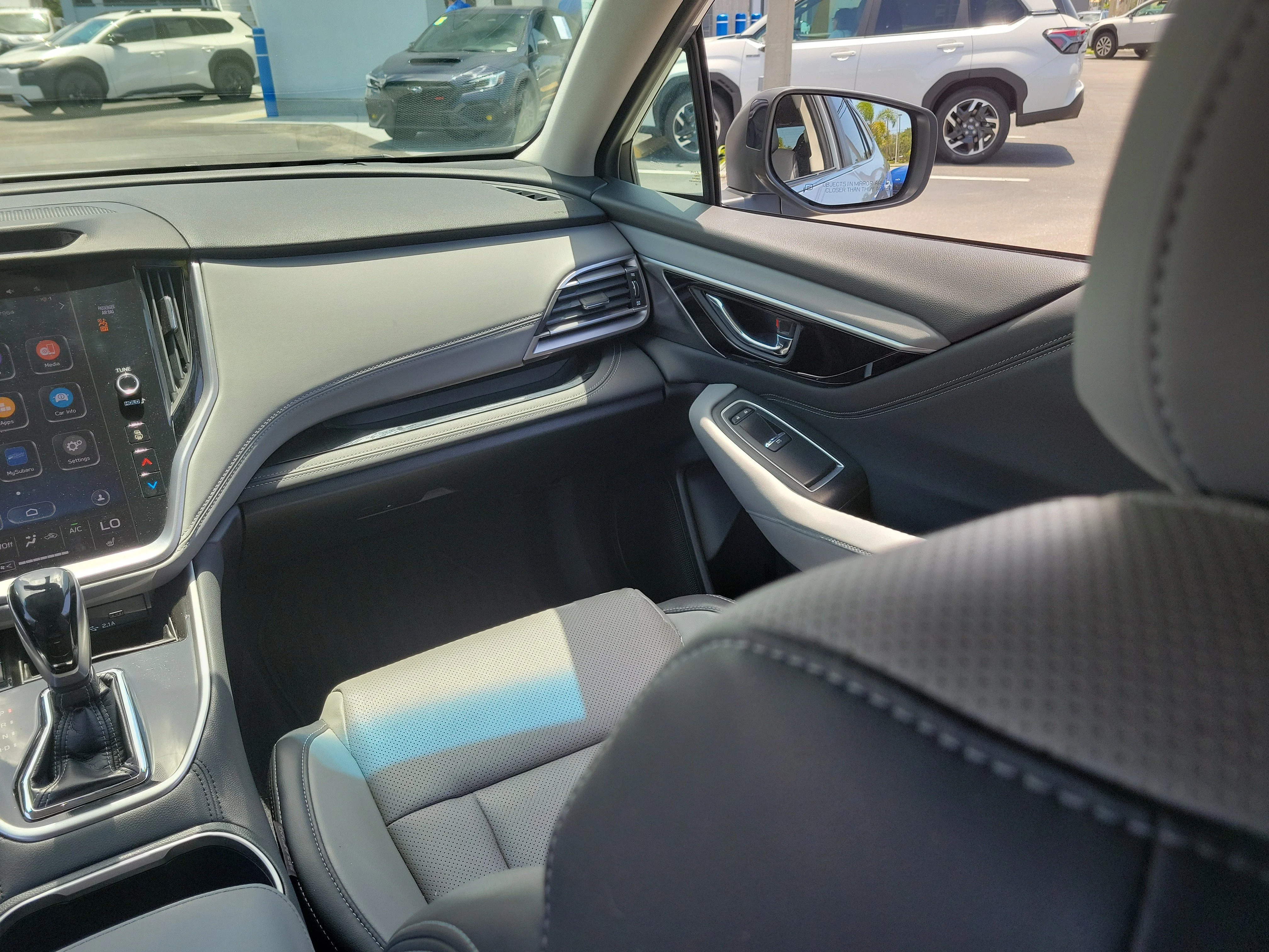 Used 2020 Ice Silver Metallic Subaru Limited image 18
