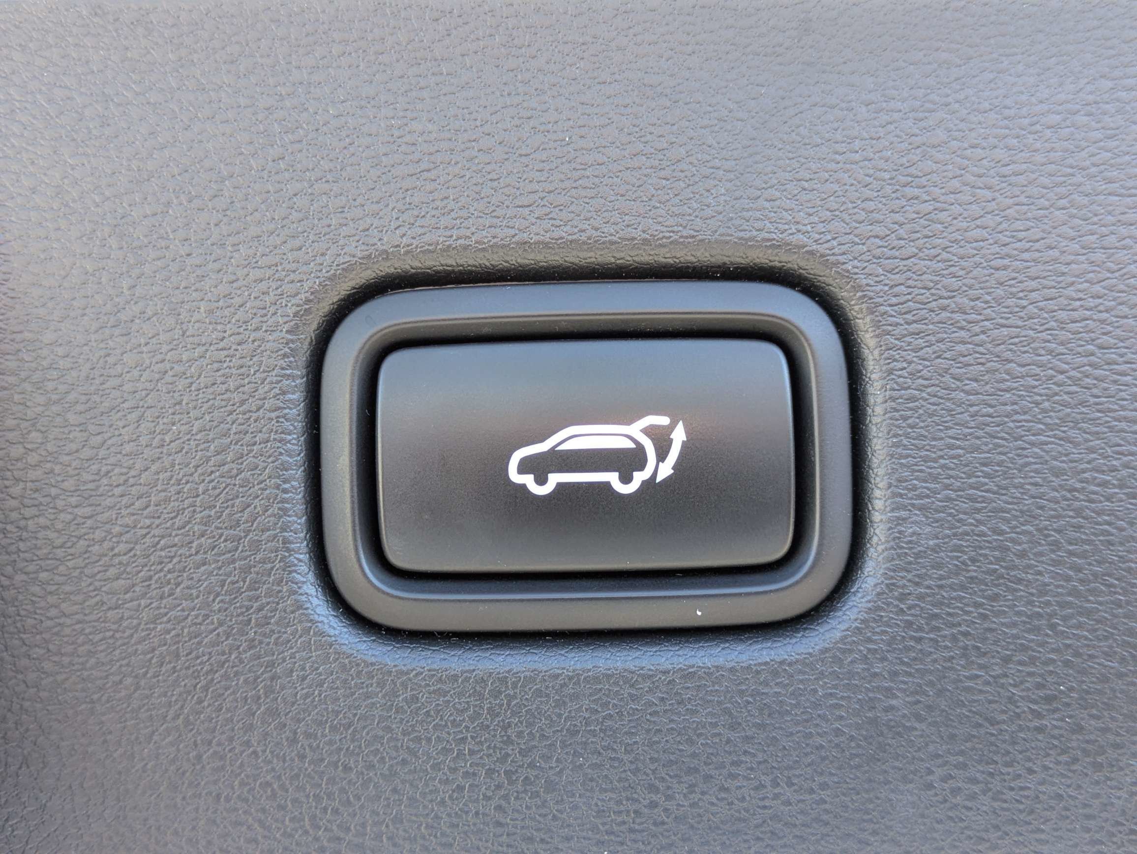 Used 2022 Quartz White Hyundai Limited image 14