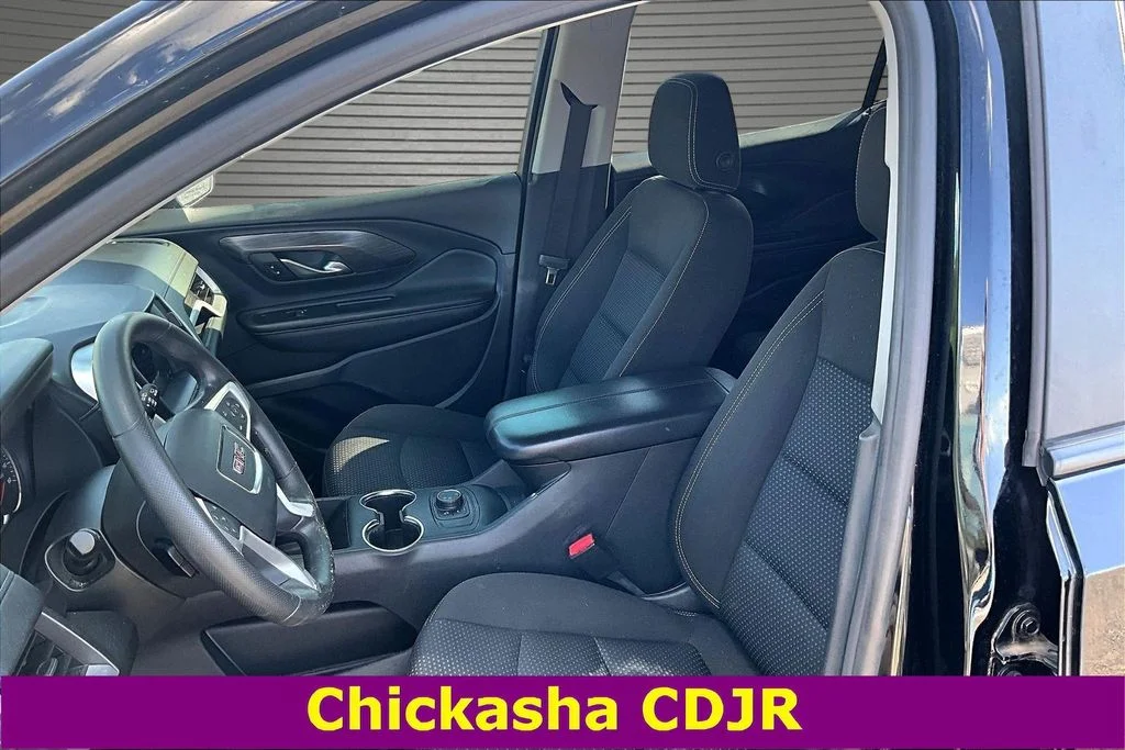Used 2022 Black GMC SLE image 20