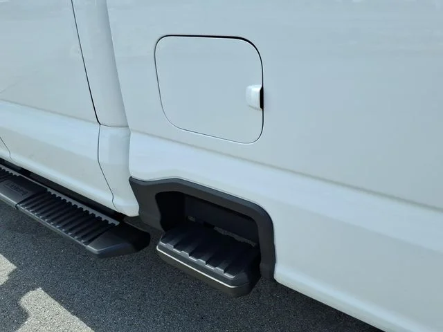 Used 2024 White Ford XL image 8