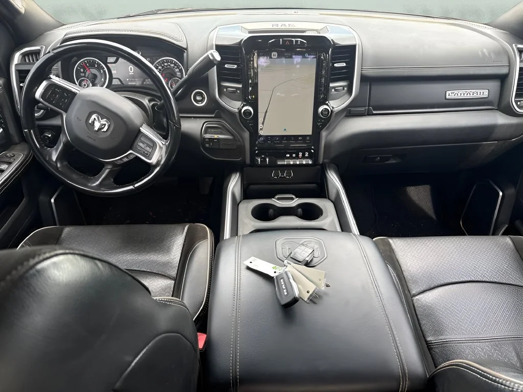 Used 2022  Ram Laramie image 10