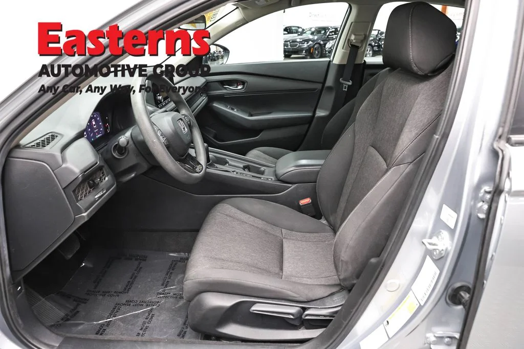 Used 2025 Silver Honda LX image 14