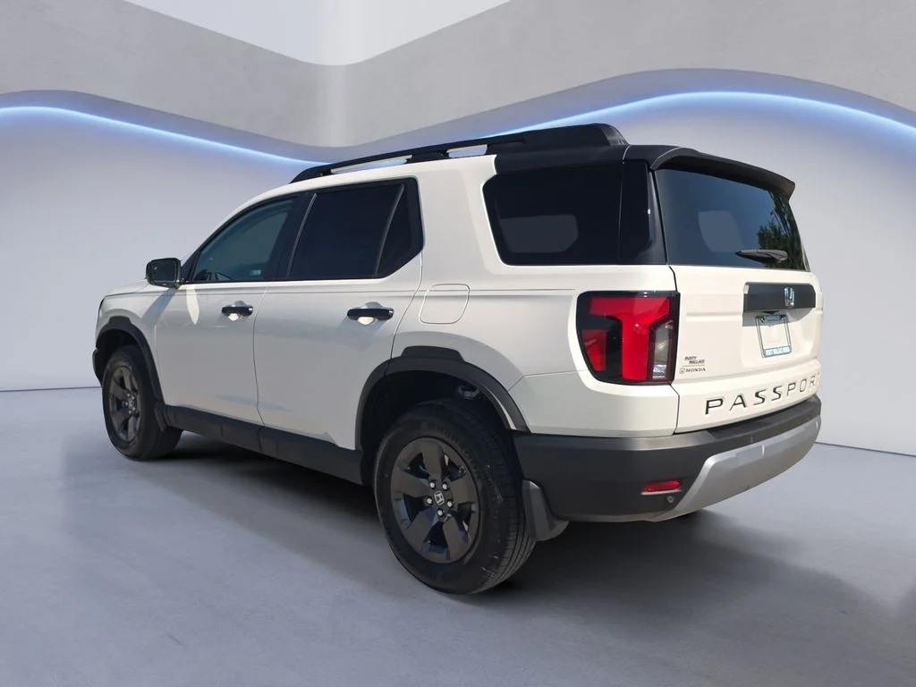 New 2026 Platinum White Pearl Honda RTL image 3