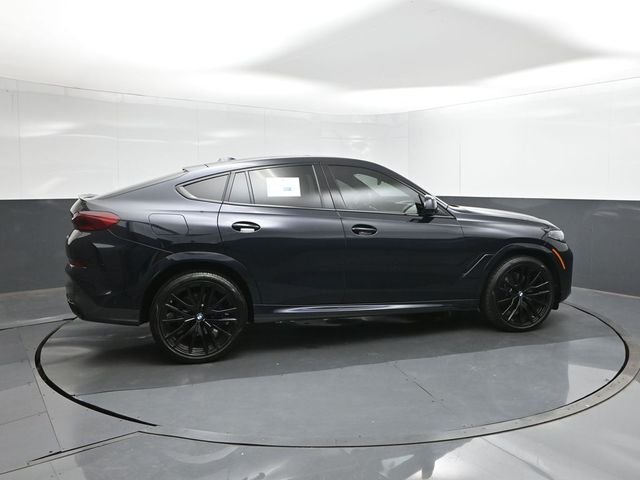Used 2026 Black BMW xDrive40i image 11