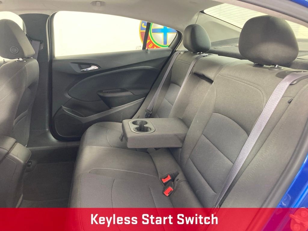 Used 2016 KINETIC BLUE METALLIC Chevrolet LT image 17