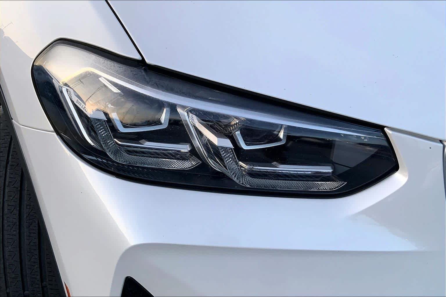 Used 2022 Alpine White BMW xDrive30i image 26