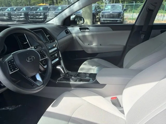 Used 2019 Symphony Silver Hyundai ECO image 10