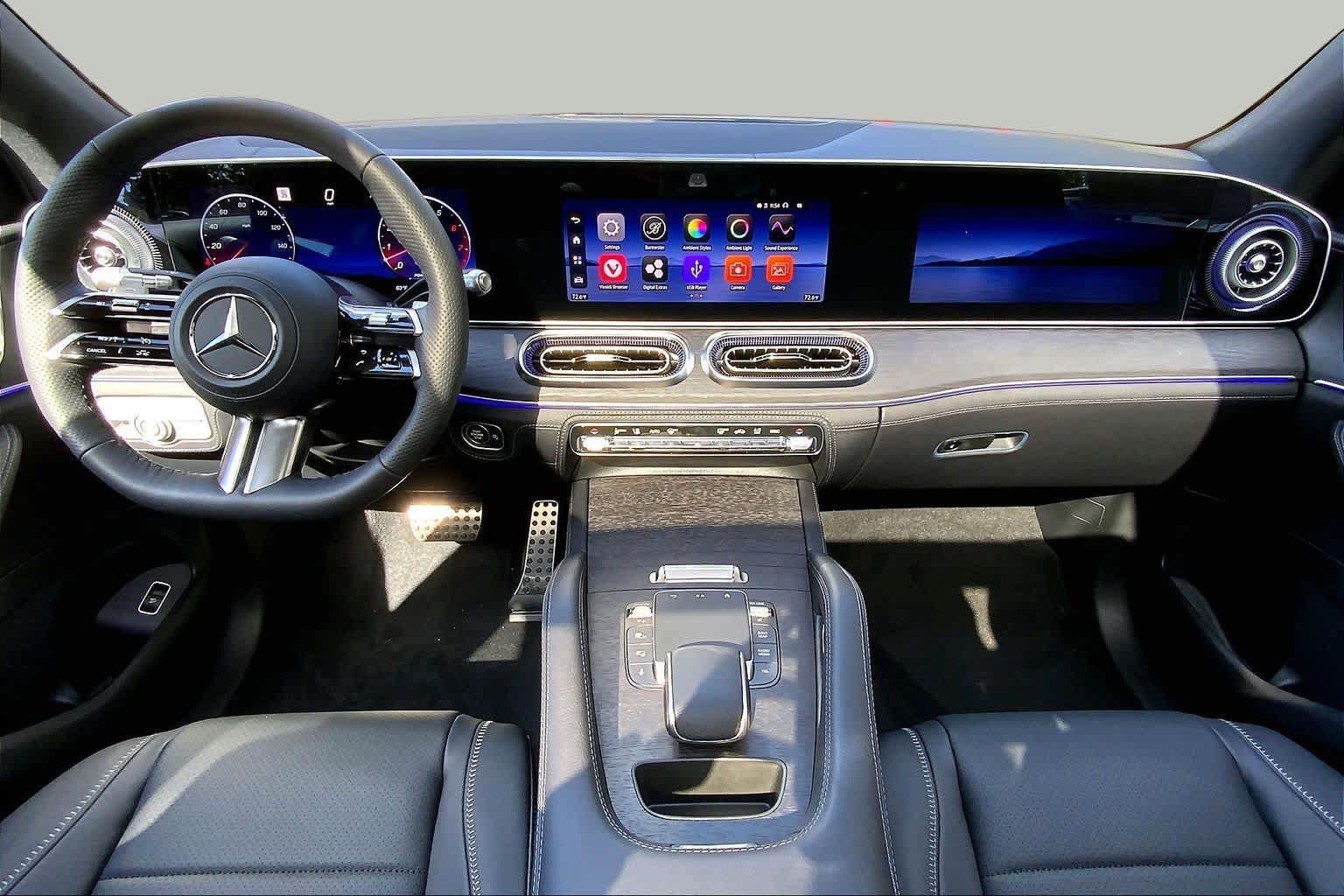 New 2027 MANUFAKTUR Moonlight White Metallic Mercedes-Benz GLE 450 image 5