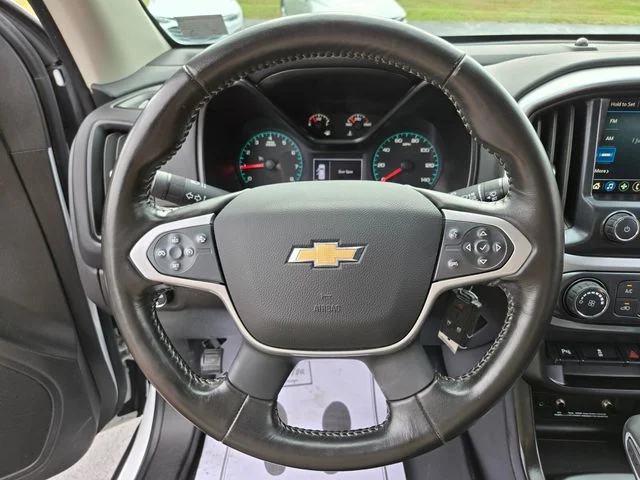 Used 2022 White Chevrolet LT image 31