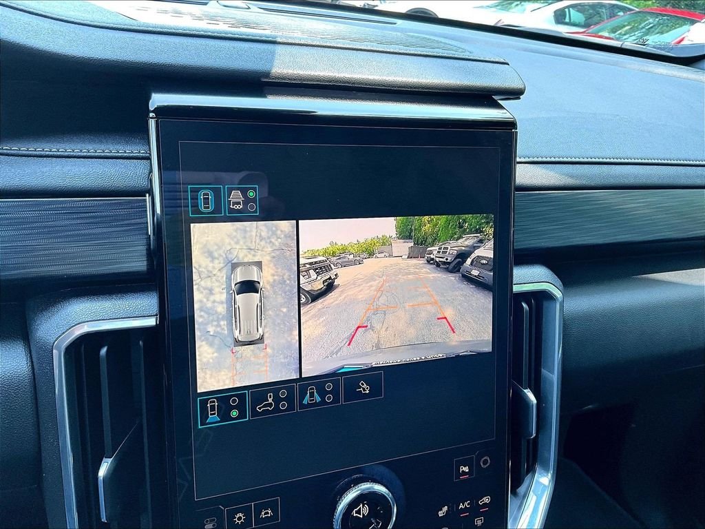Used 2026 Silver GMC Elevation image 19