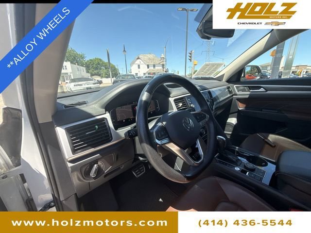 Used 2023 White Volkswagen 3.6L V6 SEL Premium R-Line image 10