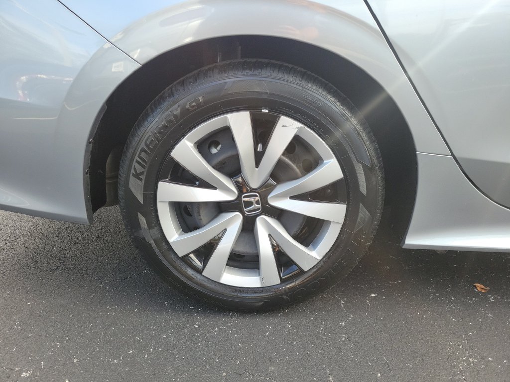 2025 Honda Civic LX - Photo 6