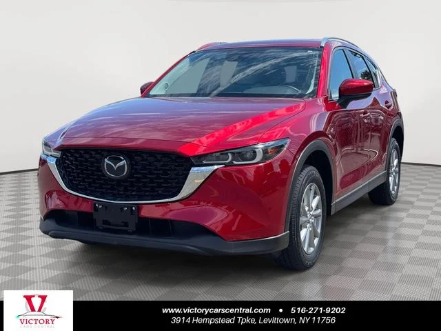 2023 Mazda CX-5 S Preferred package Auto AWD's photo
