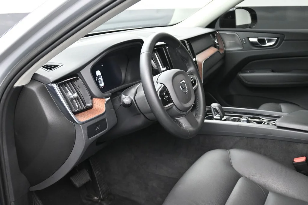 Certified Used 2023 Silver Dawn Volvo Plus image 10