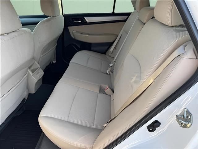Used 2019 White Subaru 2.5i Premium image 10