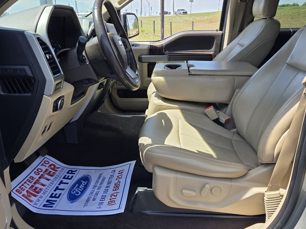 Used 2019 Green Ford Lariat image 5