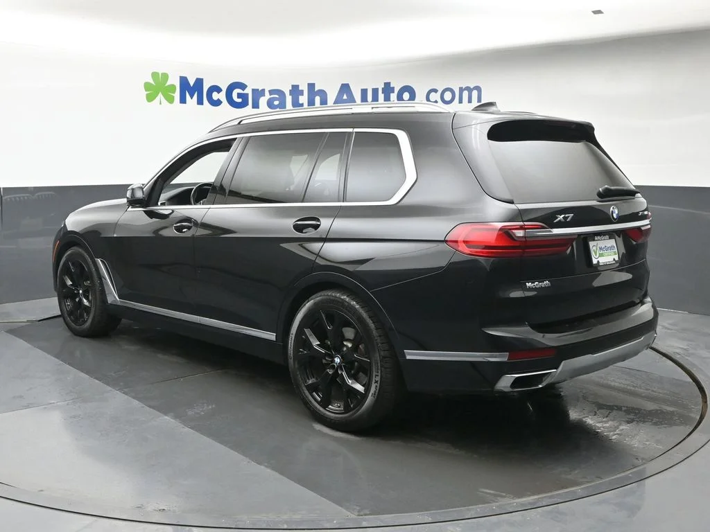 Certified Used 2022 Black BMW xDrive40i image 31