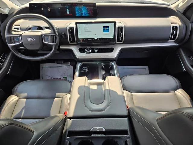 Used 2025 White Ford Active image 15