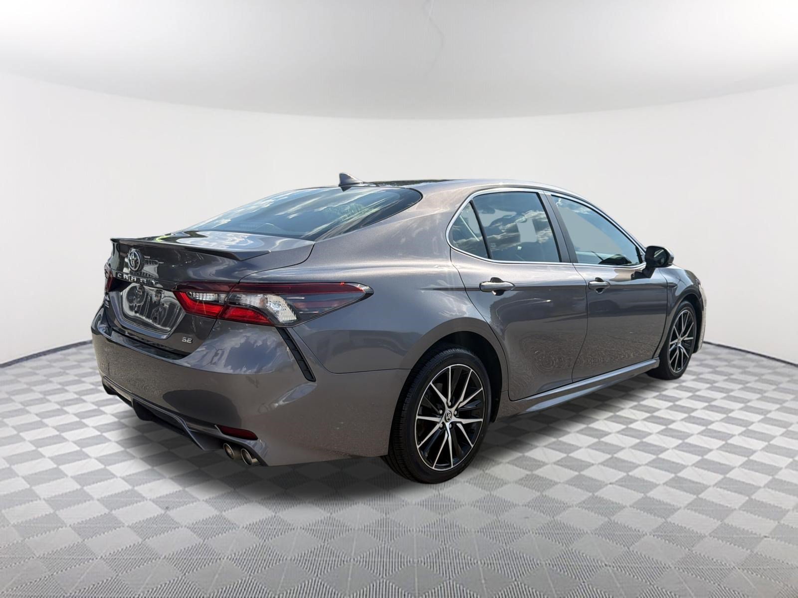 Used 2021 Predawn Gray Mica Toyota SE image 17