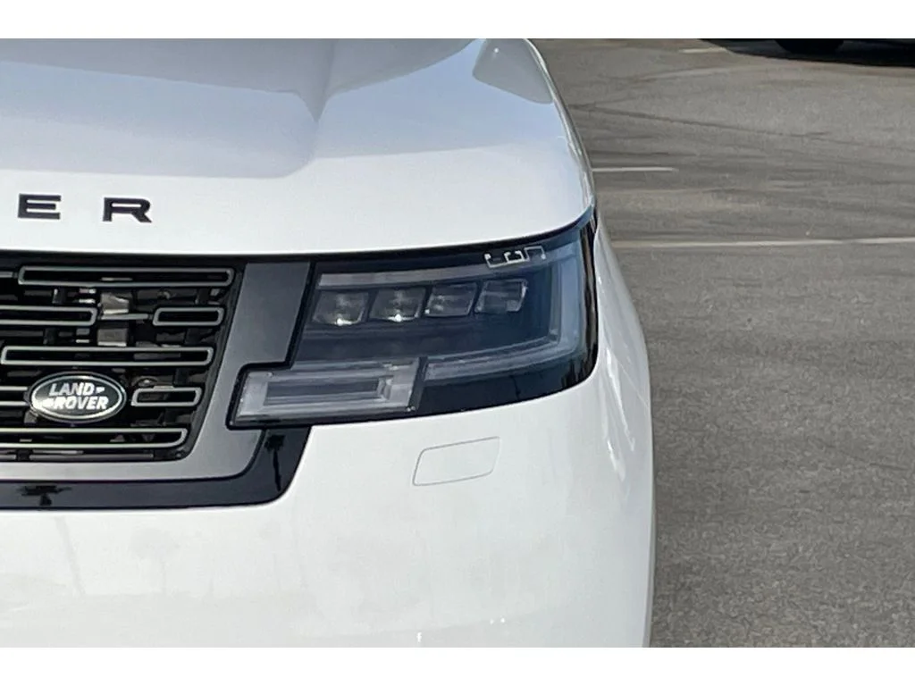 Used 2023 Fuji White Land Rover SE image 51