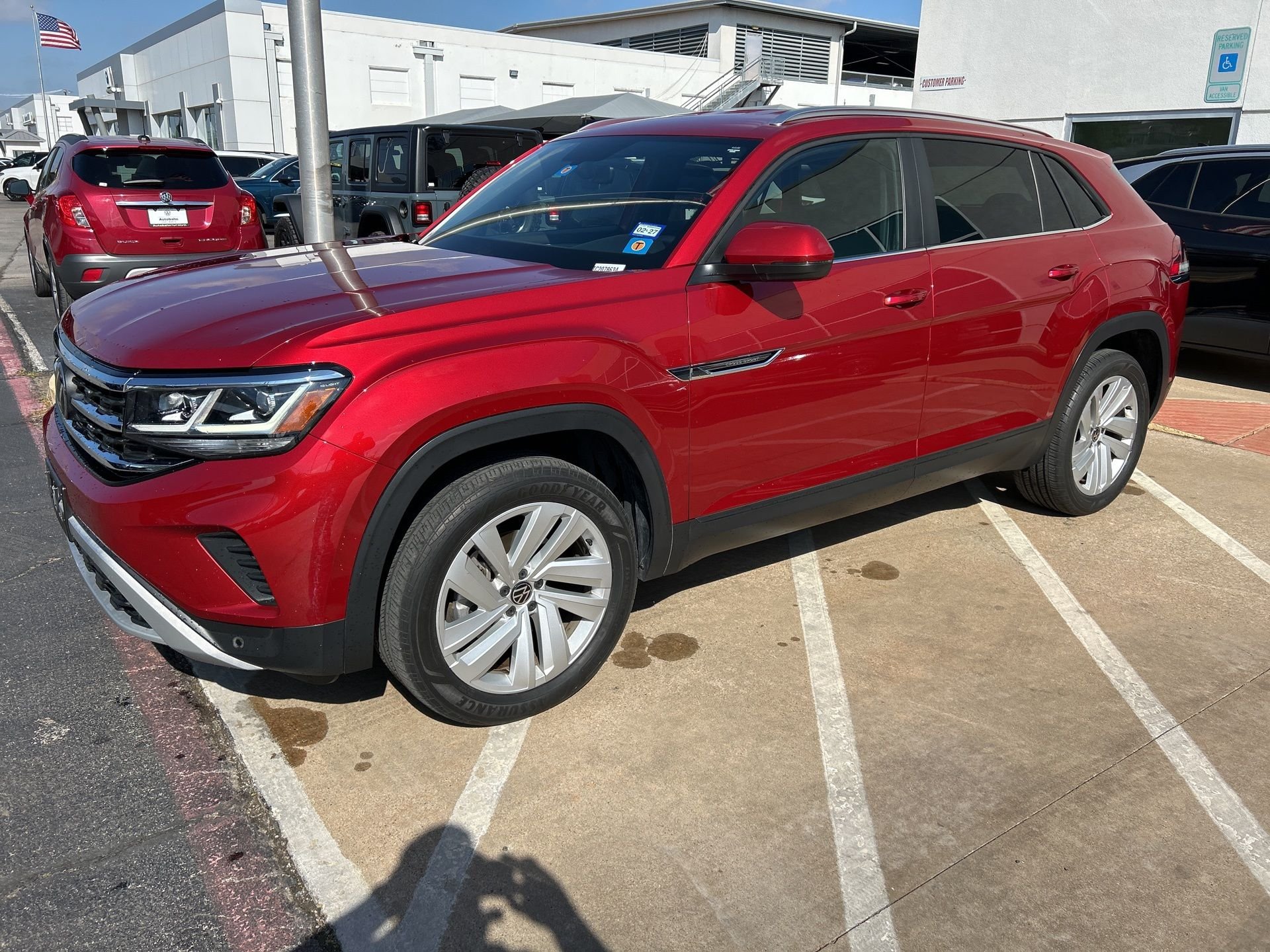 2023 Volkswagen Atlas Cross Sport SE w/Tech